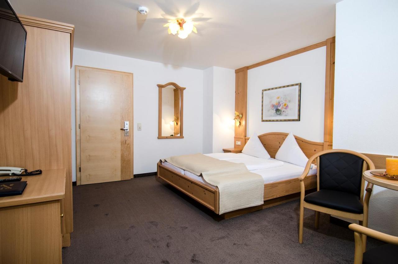 אישגל Hotel Garni Subretta מראה חיצוני תמונה
