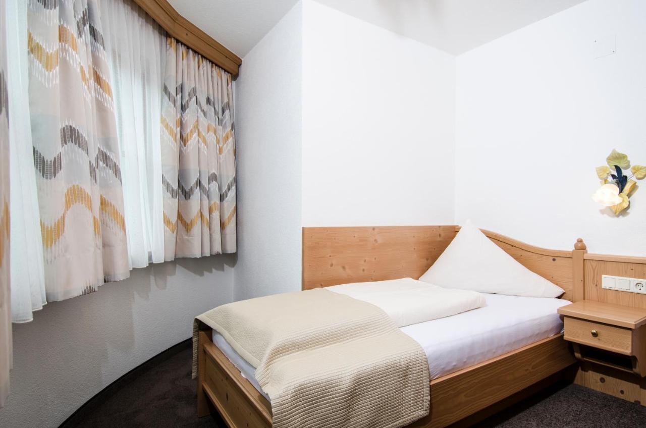 אישגל Hotel Garni Subretta מראה חיצוני תמונה