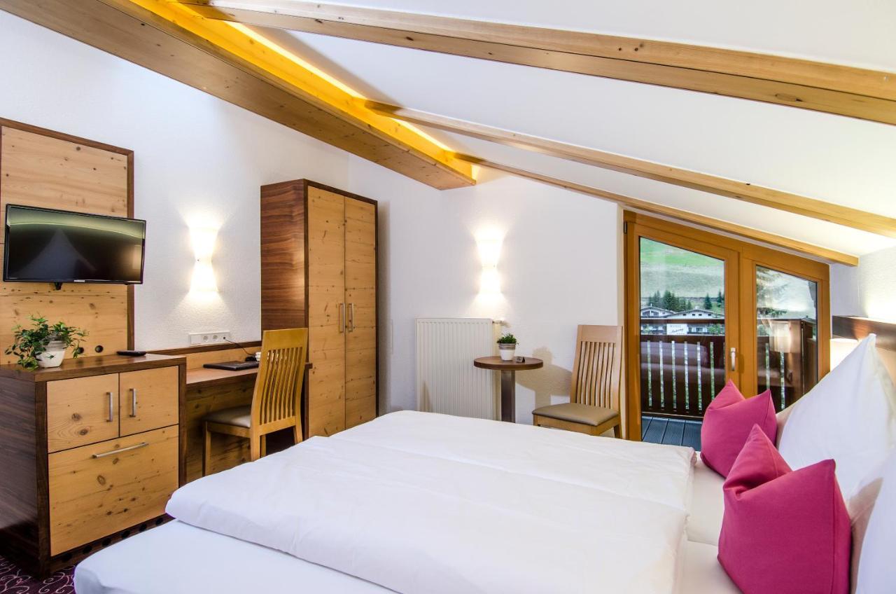 אישגל Hotel Garni Subretta מראה חיצוני תמונה